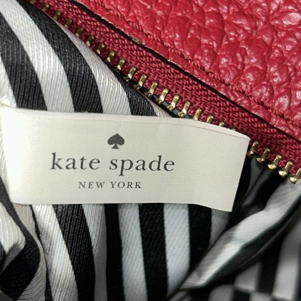 Kate Spade NY Red Pebbled Leather Hobo Bag w/Gold Keychain 15” x 11” x 3” EUC - Picture 14 of 14